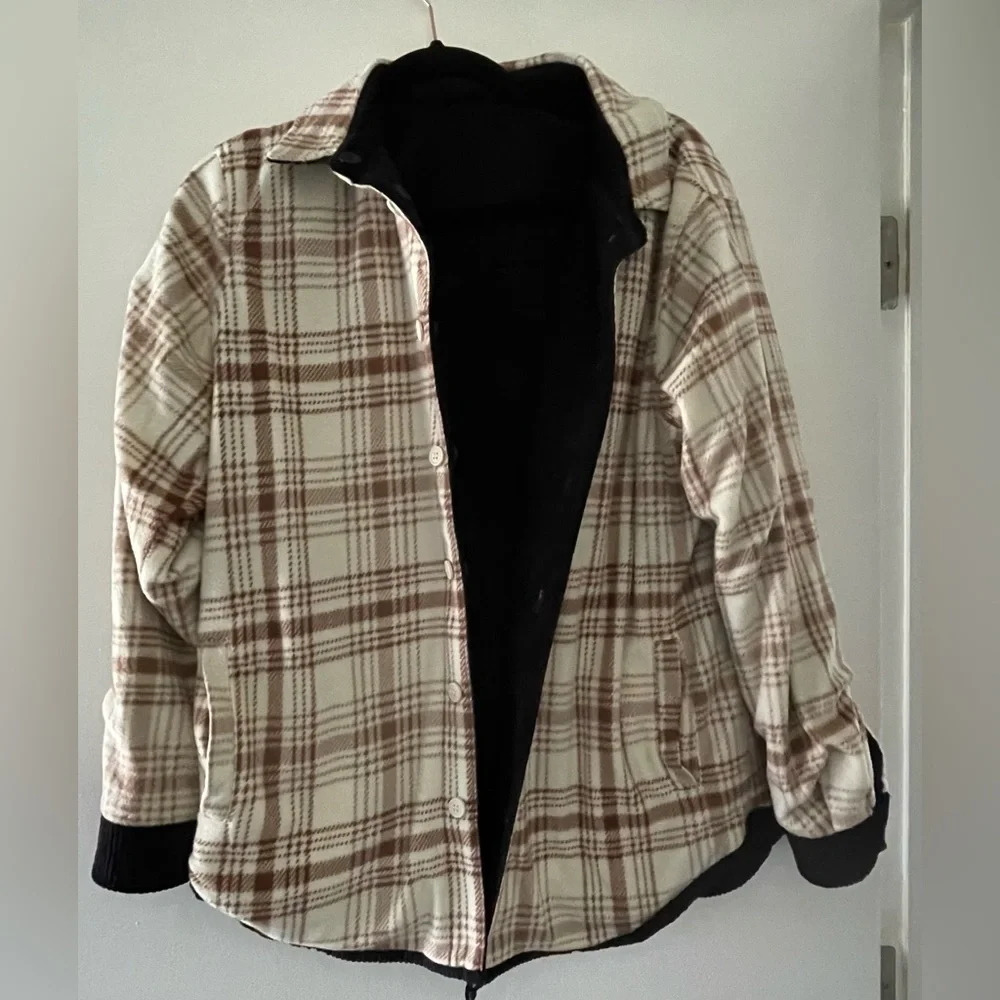 Reversible shacket - Picture 3 of 4